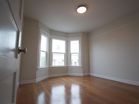2nd image of 24 San Carlos St