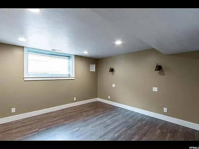 1550 E Westminster Ave — Photo 14