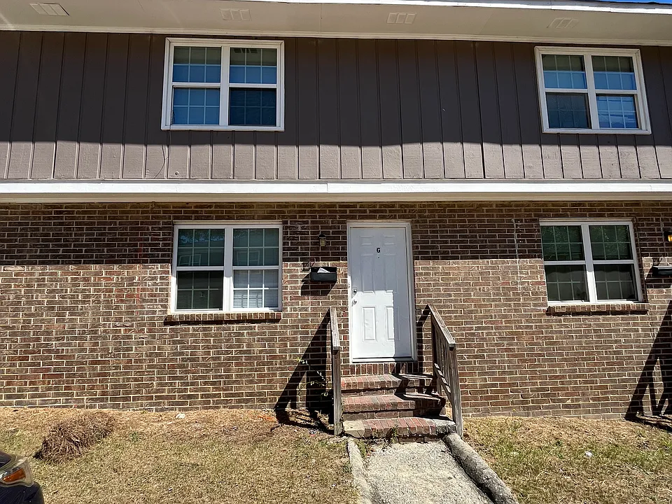 458 Daffodil St #G