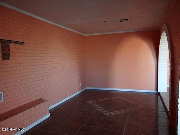 5th image of 125 E 13th St