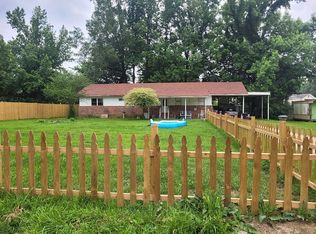 42 Downs Rd, Columbus, MS 39705