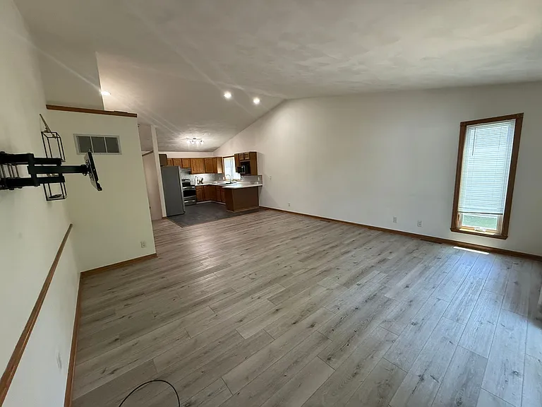2101 Green Valley Dr — Photo 7