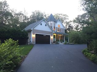 44 Camelot Way, Glocester, RI 02857
