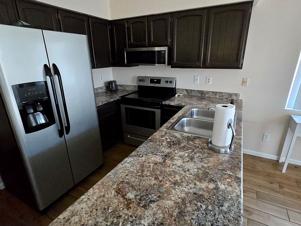 Kitchen - pots, pans, dishware, utensils, etc. included (optional)