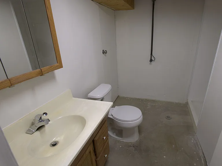 1015 Grenoble Ln — Photo 15