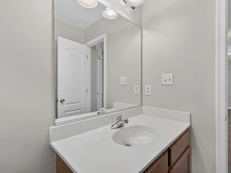 840 Willberry Dr — Photo 37