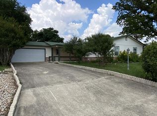 108 Dover Dr, Kerrville, TX 78028