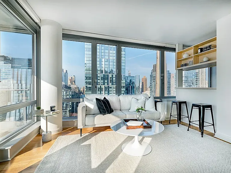 601 W 57th St #12M — Photo 2