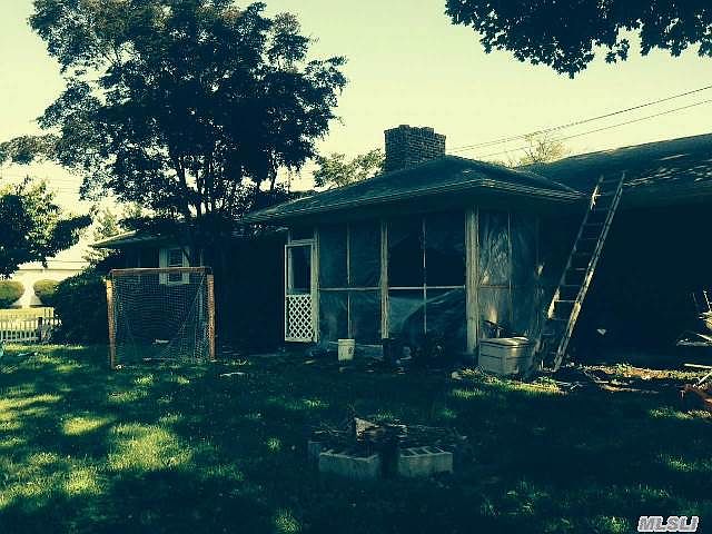 2nd image of 108 2nd St