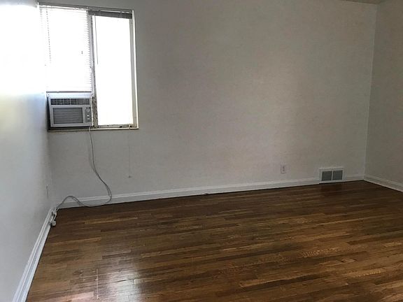 5th image of 232 N 200 W #4