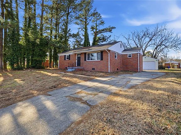 4th image of 1010 Truman Rd