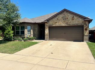 1125 Doe Meadow Dr, Fort Worth, TX 76112