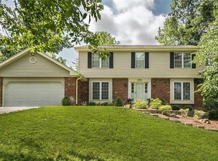 170 Spring Leigh Ct, Ballwin, MO 63011