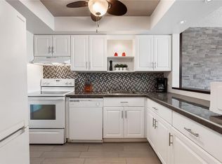 1201 Hillcrest Ct APT 203, Hollywood, FL 33021