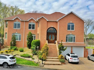 165 Nicolosi Dr, Staten Island, NY, 10312