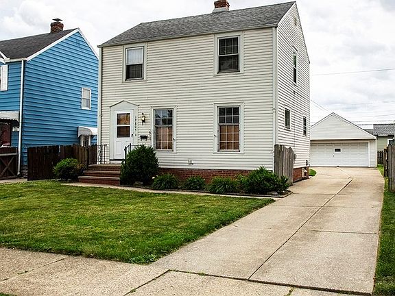 2nd image of 12805 Crossburn Ave