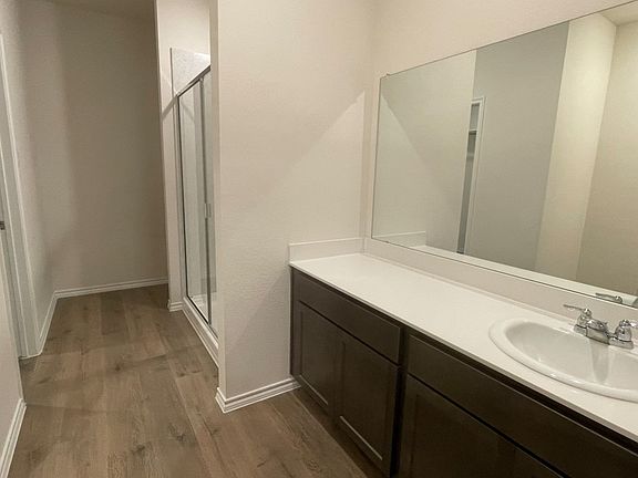 5th image of 6015 Midsummer Way
