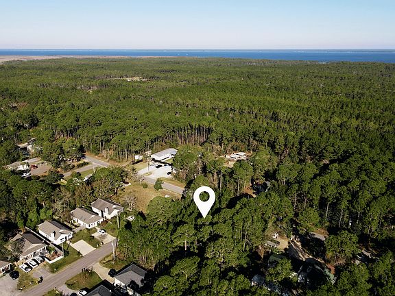 3rd image of 209 E Nursery Rd
