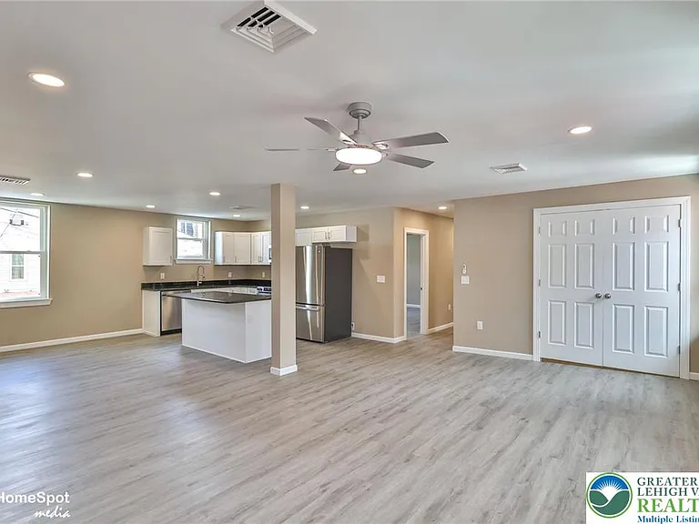 1210 W Turner St #2 — Photo 9