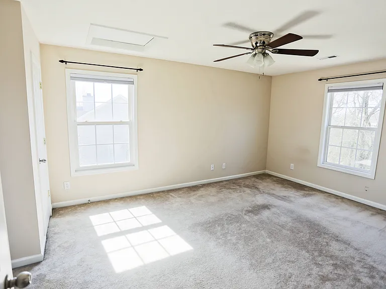 3927 Stella Dr — Photo 17
