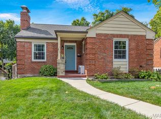 815 Sanders Pl, Saint Louis, MO 63126