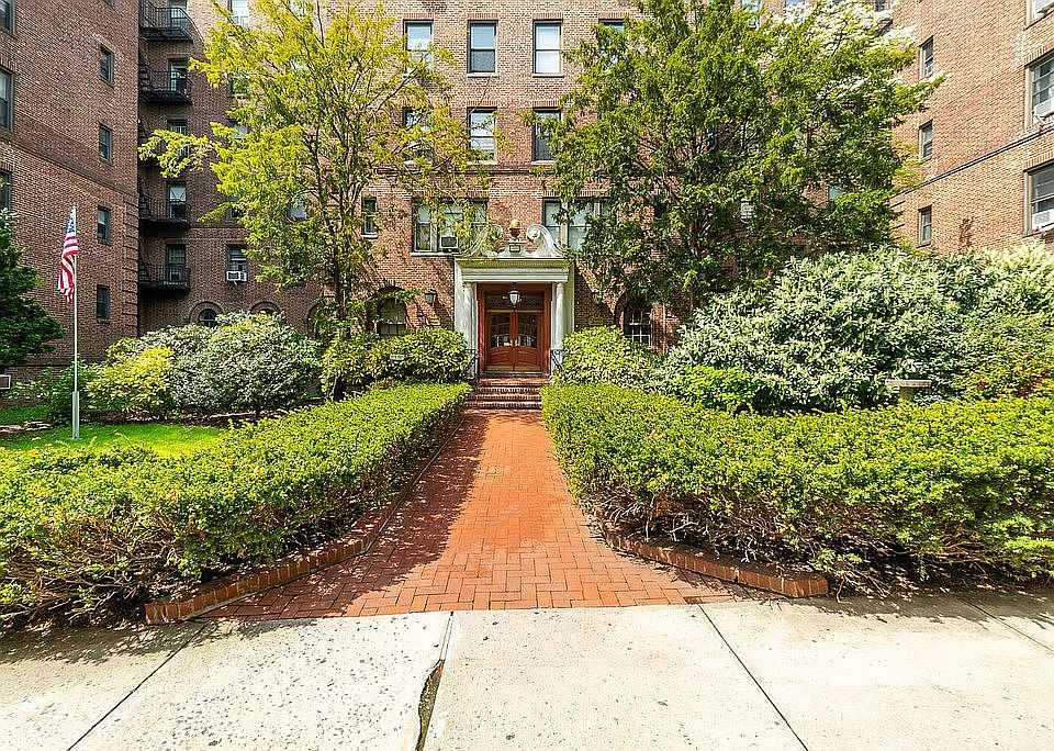 1st image of 83-80 118th St APT 2E