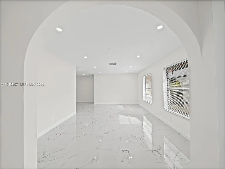 10251 NW 39th Ct — Photo 11