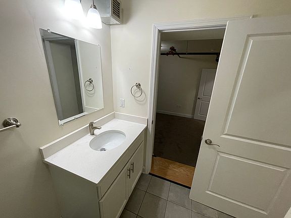 4th image of 883 Broadway #205