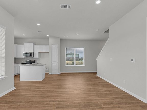 5th image of 1015 Vista View Dr Unit 101