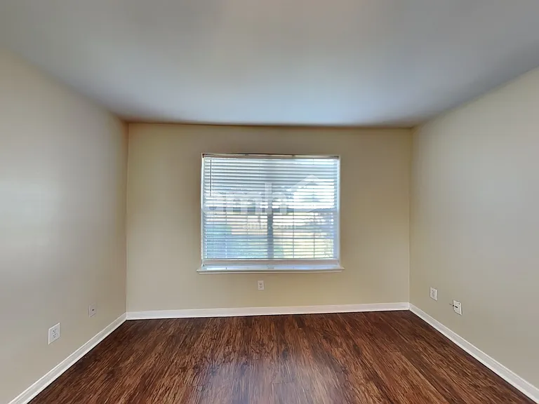 4411 Thistle Pond Ct — Photo 6