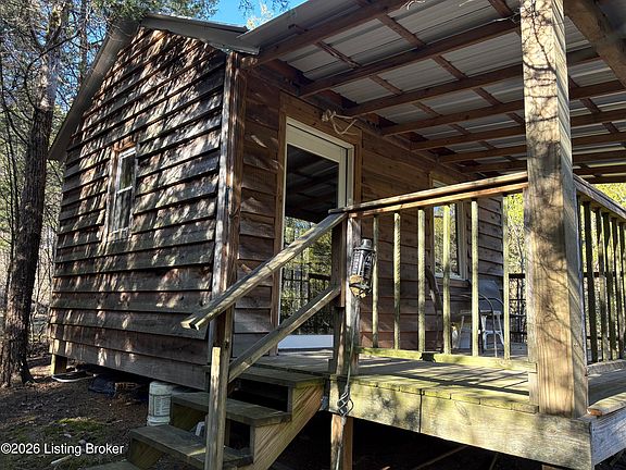 4th image of 418 Stauffer Ct