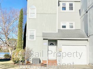 103 Reflection Ln, Hampton, VA 23666