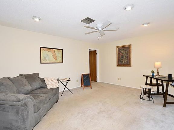 4th image of 1639 Eden Ct