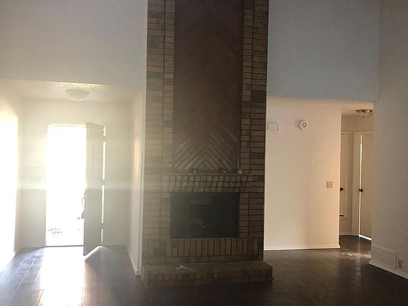4th image of 1337 Brookfield Ln