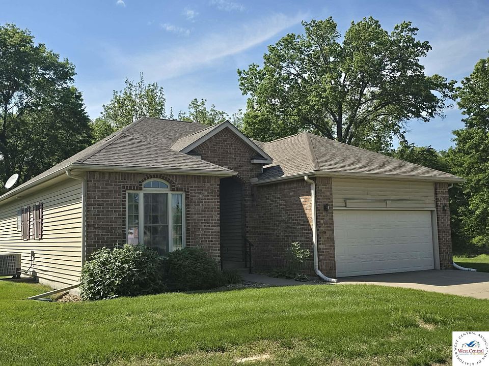 1st image of 801 E Virginia Pl