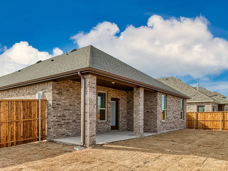 229 Tate Ln — Photo 32