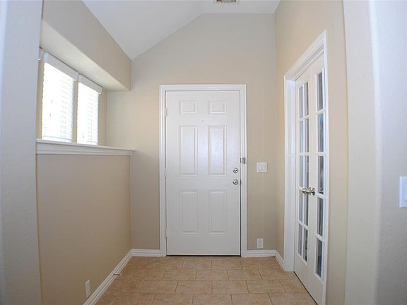 4th image of 2018 Bluff Hollow Ln
