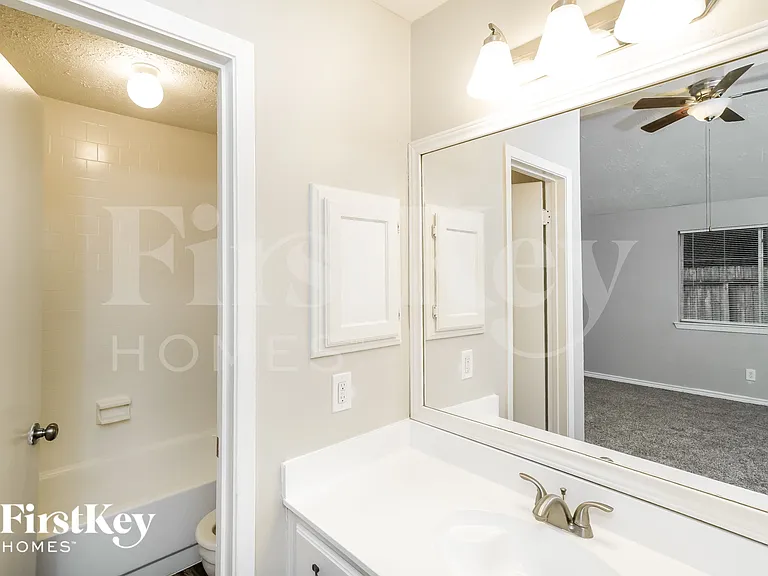 19903 Mountain Dale Dr — Photo 13