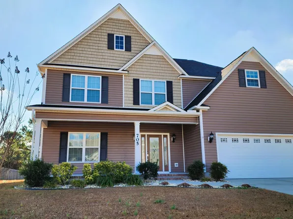 705 Captains Point, Beaufort, NC 28516
