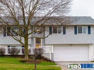 790 S 22nd St, Marion, IA