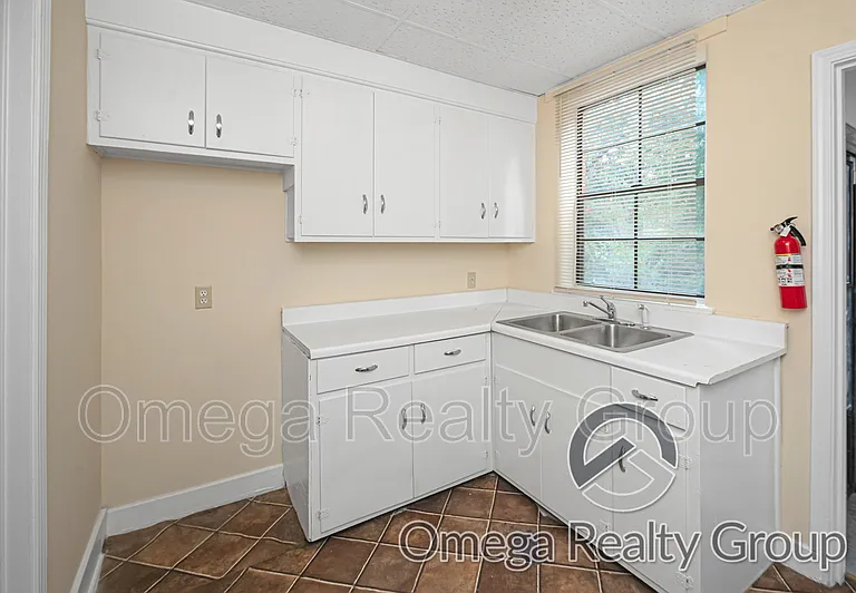 901 9th Ave S #7 — Photo 13