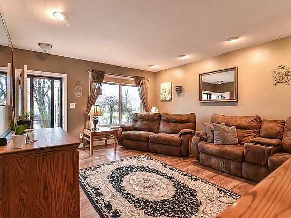 4th image of 6971 Moccasin St