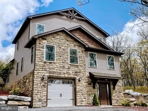 222 Pine Valley Ln, Hazle Township, PA 18202