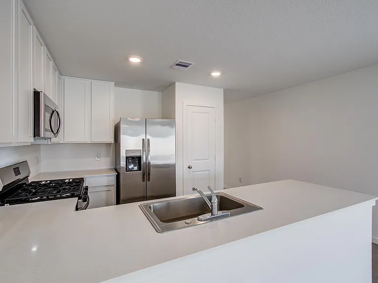 18054 Le Gotte Ln — Photo 14