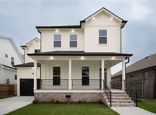 1919 Schnell Dr, Arabi, LA 70032