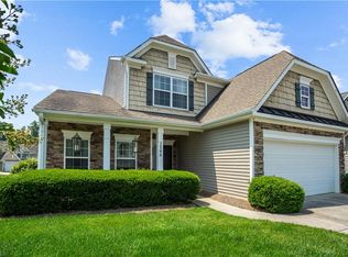 2599 Fiddlers Glenn Dr, Winston Salem, NC 27127