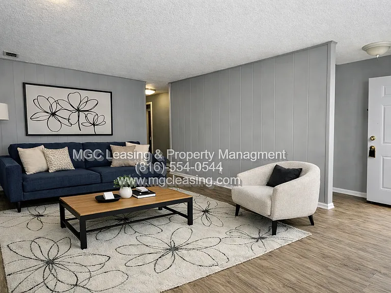 10211-10213 E 78th St — Photo 3