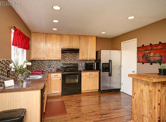 5th image of 4002 Celtic Ln