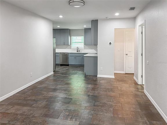 4th image of 2116 W STATE STREET