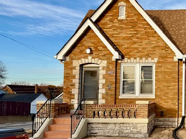 739 Cumberland Dr, Saint Louis, MO 63125